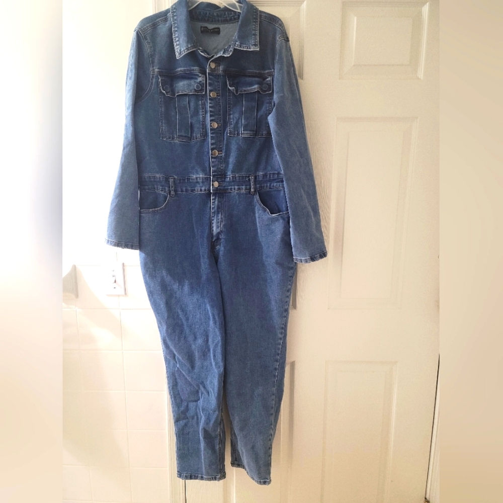 Womens Denim Jumpsuit ( NeverWorn)